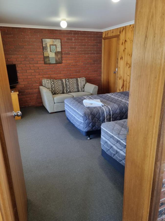 Country Roads Motor Inn Naracoorte Kültér fotó