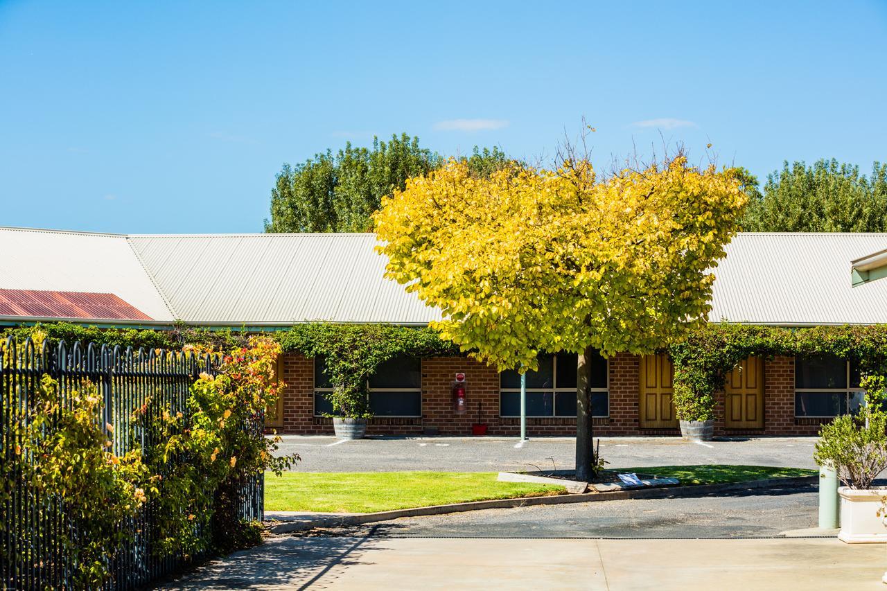 Country Roads Motor Inn Naracoorte Kültér fotó