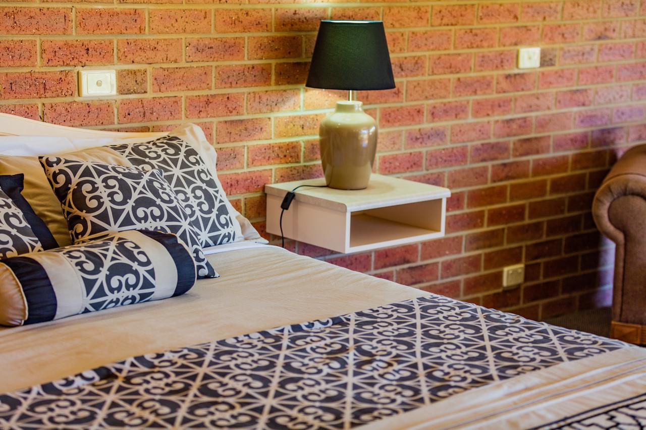 Country Roads Motor Inn Naracoorte Kültér fotó